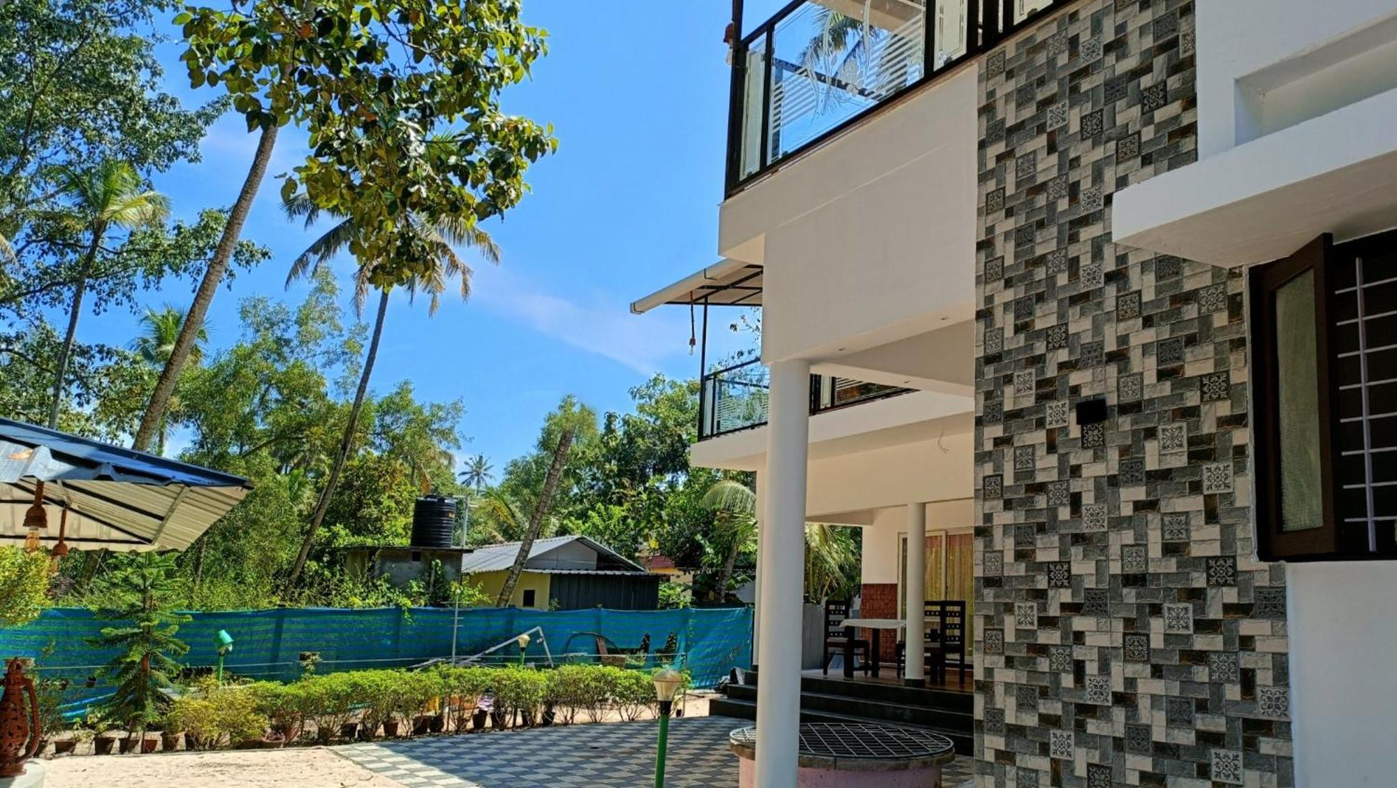 Koshy'S Beach Front Homestay マラリクラム エクステリア 写真